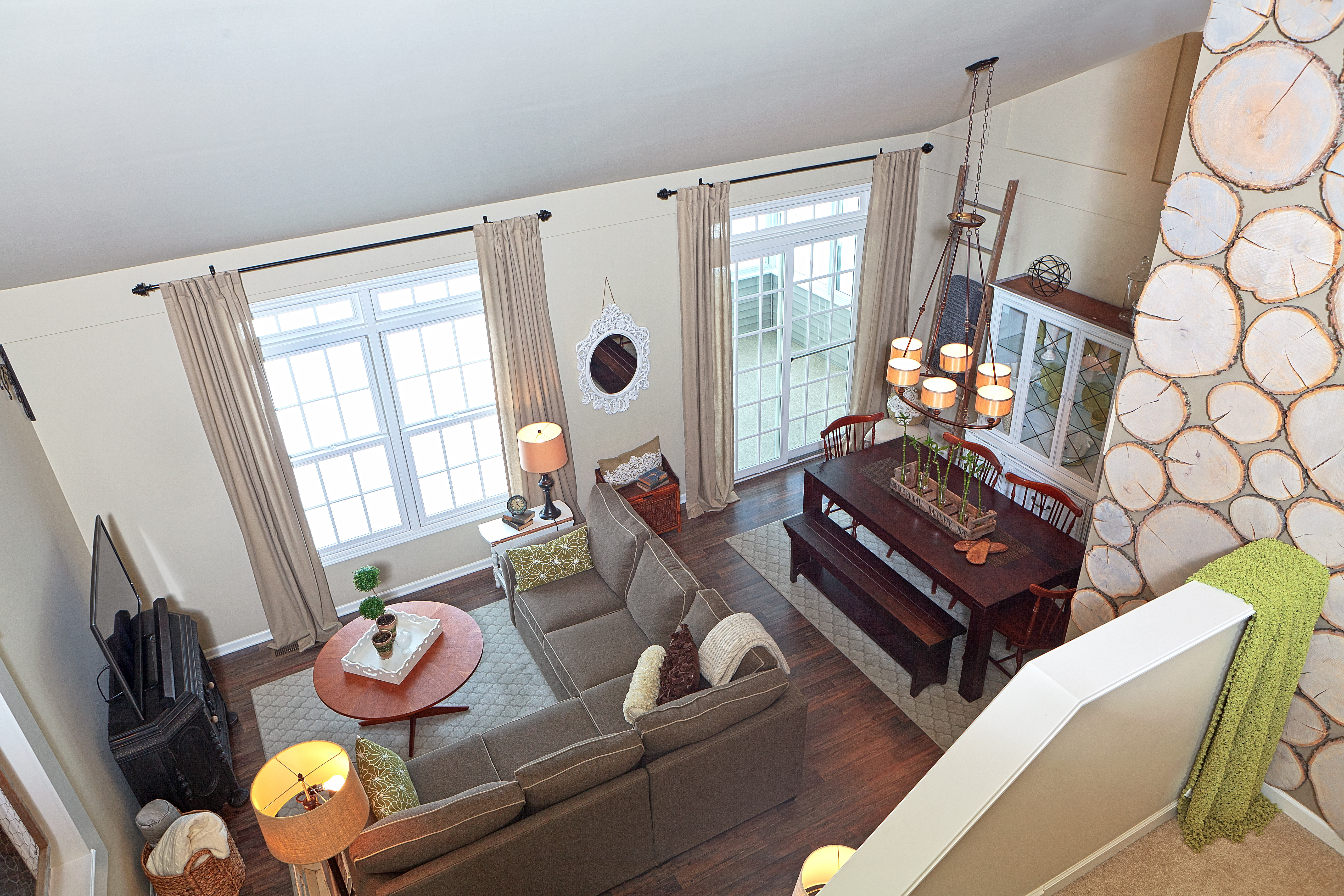 13_lookingdownstairsIMG_0464